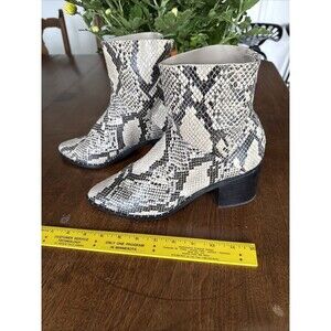 Nordstrom Treasure & Bond Farrah Zipper Faux Snake Skin Ankle Boots Women’s 9.5